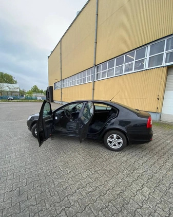 Skoda Octavia cena 24900 przebieg: 180000, rok produkcji 2010 z Warszawa małe 497